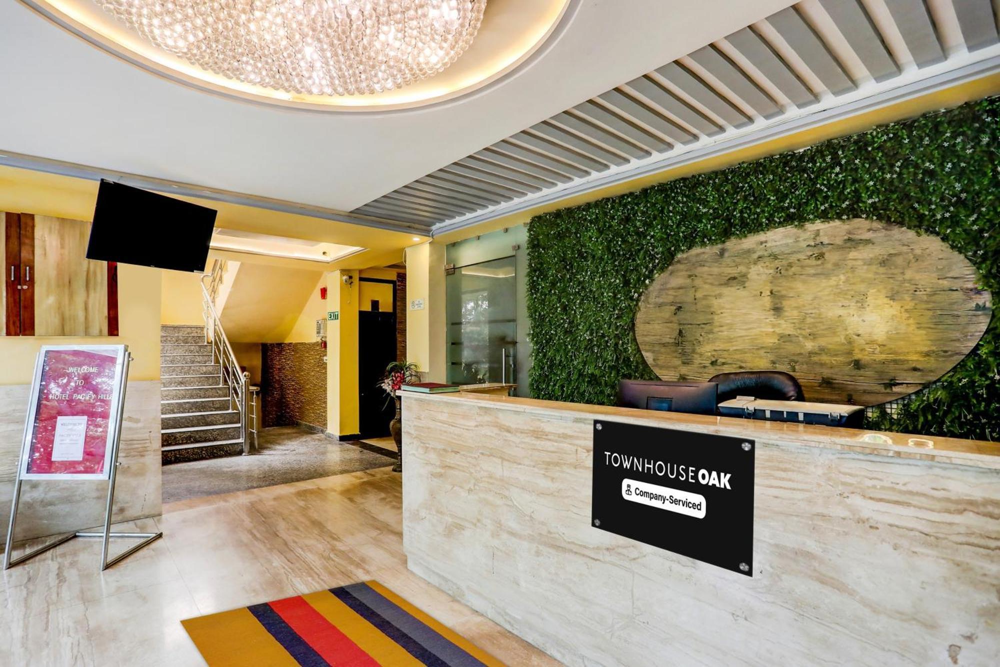 Super Townhouse Oak Pacify Hills Hotel Rājpur Екстериор снимка